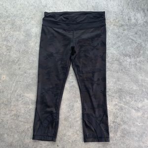 Lululemon Camo Crop Leggings